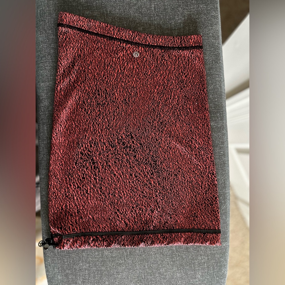 Lululemon turtle neck slip on